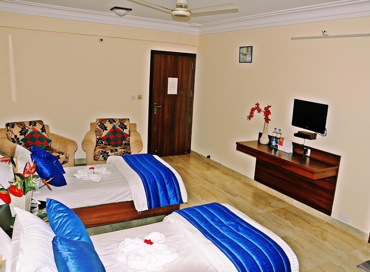 Hotel Mookambika Palace Kolluru Buitenkant foto