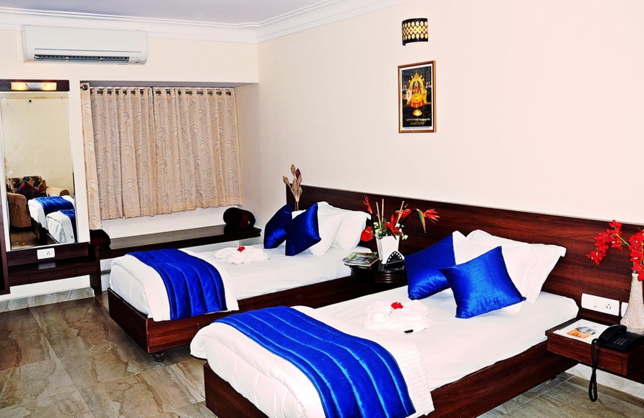 Hotel Mookambika Palace Kolluru Buitenkant foto